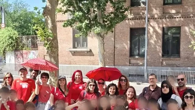 Movilización «Viste de rojo» por aulas habitables